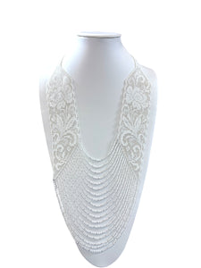Beaded "Laces Flowers" necklace