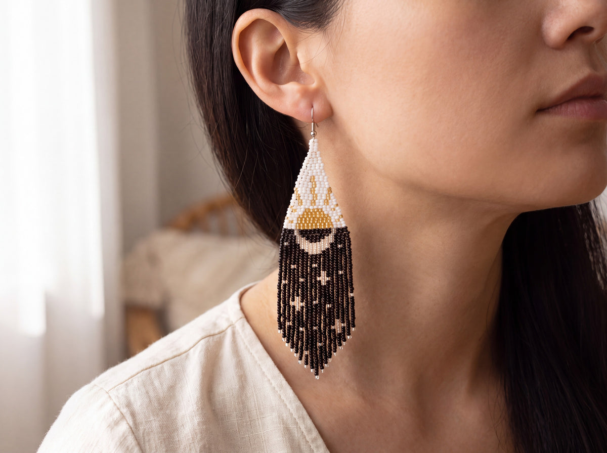 Day and night beaded fringe earring worn on the ear, black starry fringe almost to the shoulder